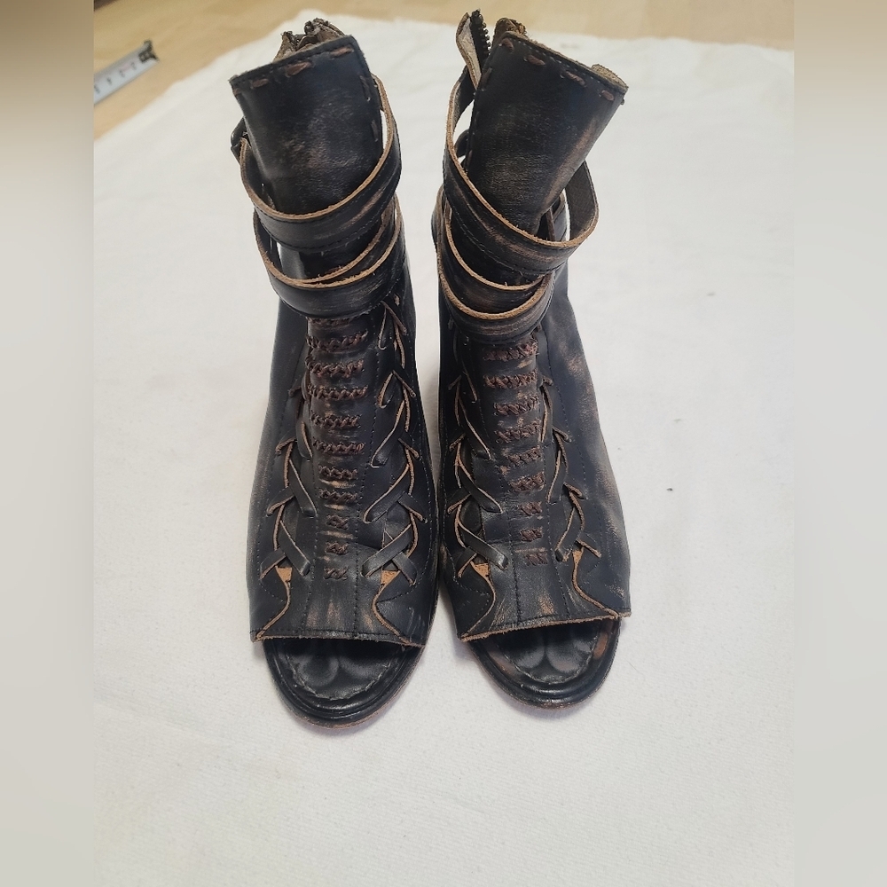 Freebird by steven bootie boots size 8 - Picture 10 of 12
